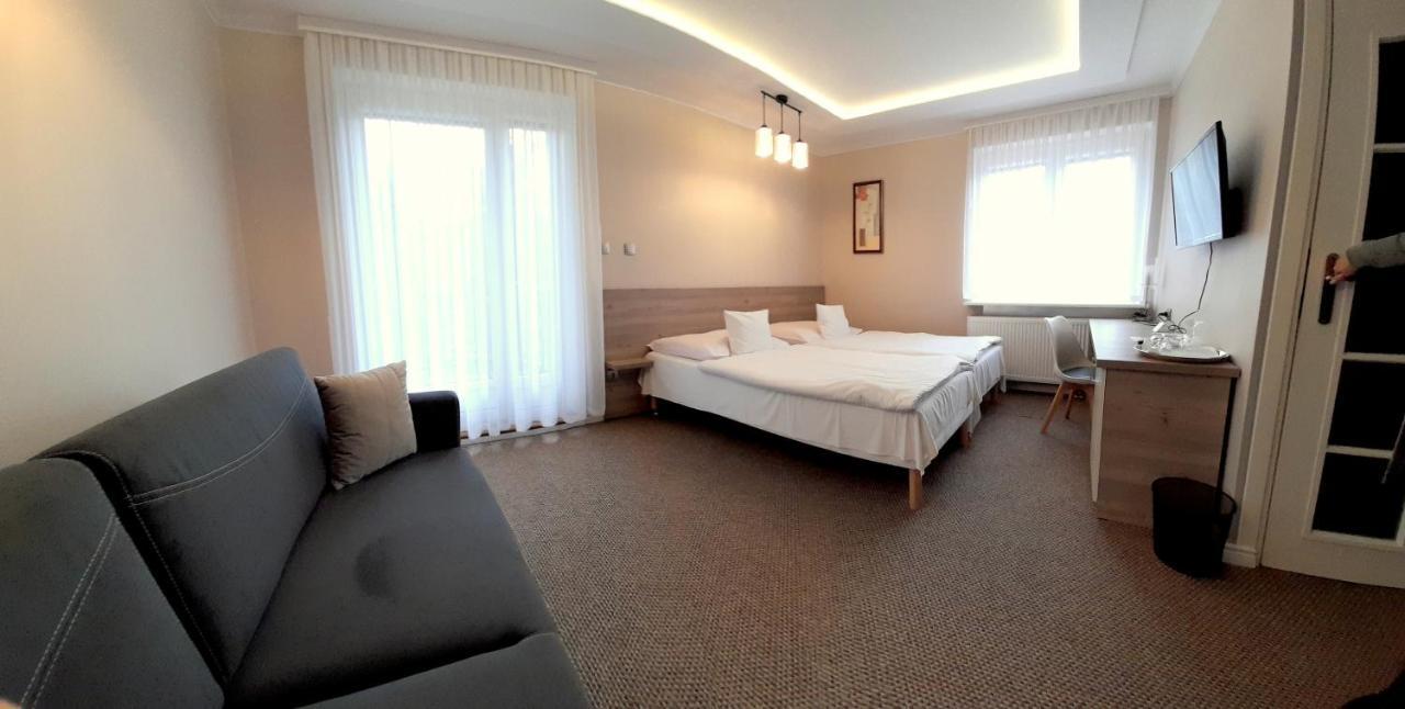 Dom Nad Rzeka Otel Skwierzyna Dış mekan fotoğraf