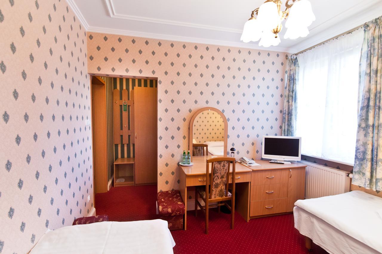 Dom Nad Rzeka Otel Skwierzyna Oda fotoğraf