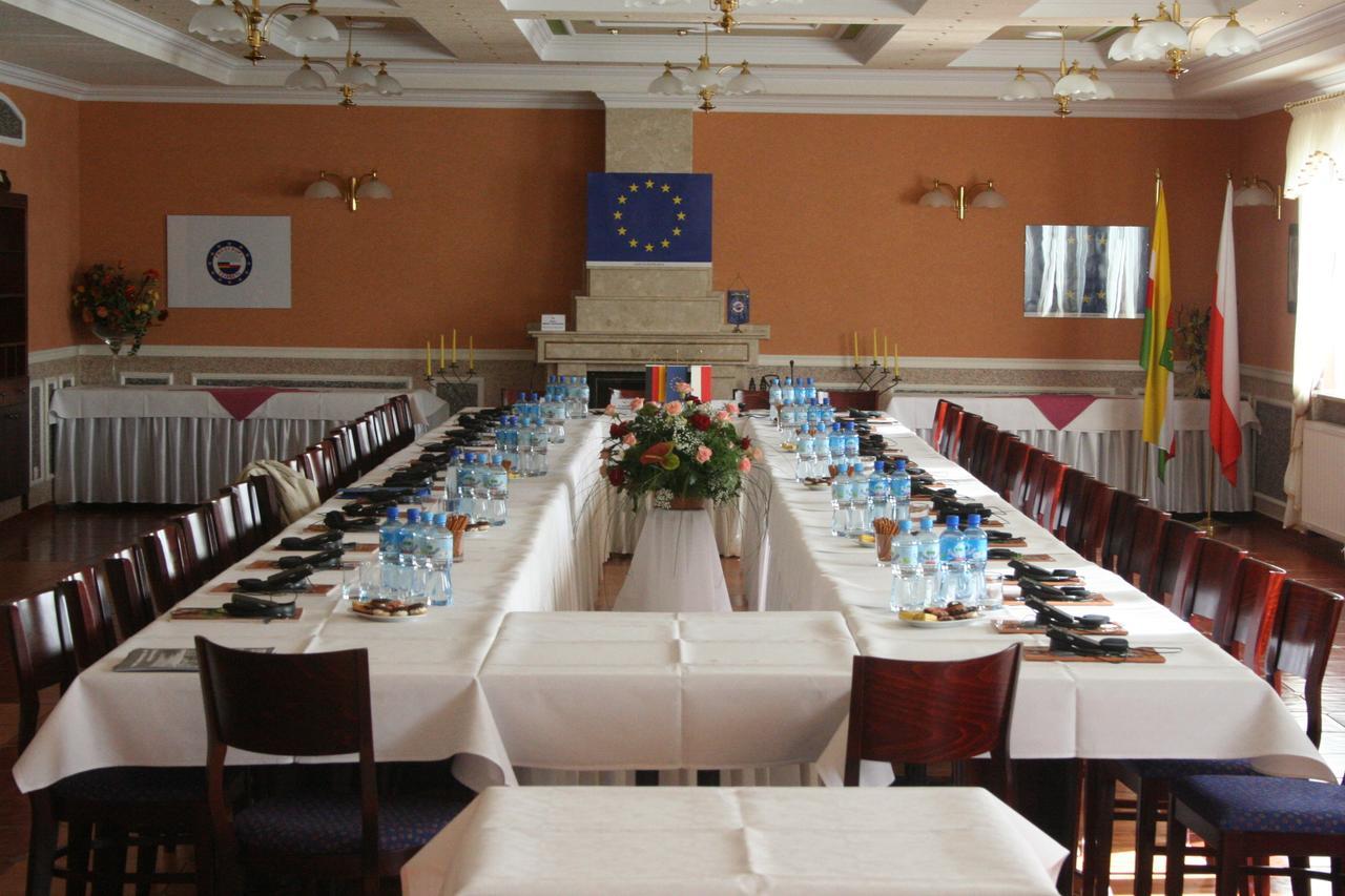 Dom Nad Rzeka Otel Skwierzyna Dış mekan fotoğraf