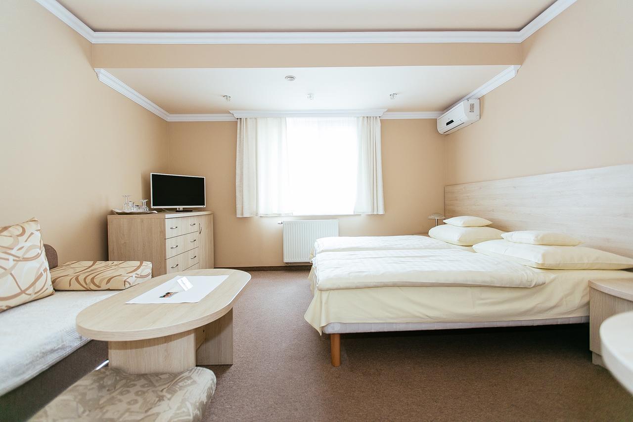 Dom Nad Rzeka Otel Skwierzyna Dış mekan fotoğraf