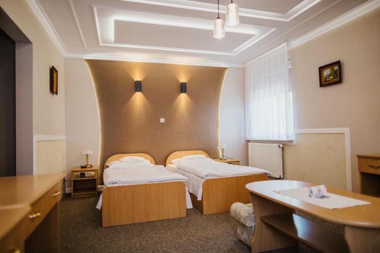 Dom Nad Rzeka Otel Skwierzyna Dış mekan fotoğraf
