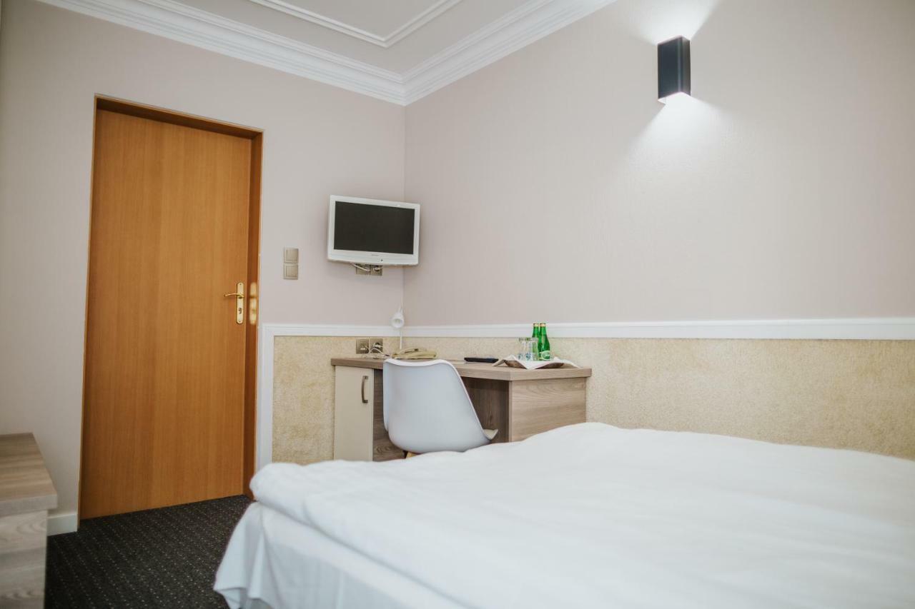 Dom Nad Rzeka Otel Skwierzyna Dış mekan fotoğraf
